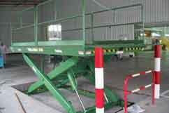 天津液壓貨梯的性能和價(jià)格對(duì)比